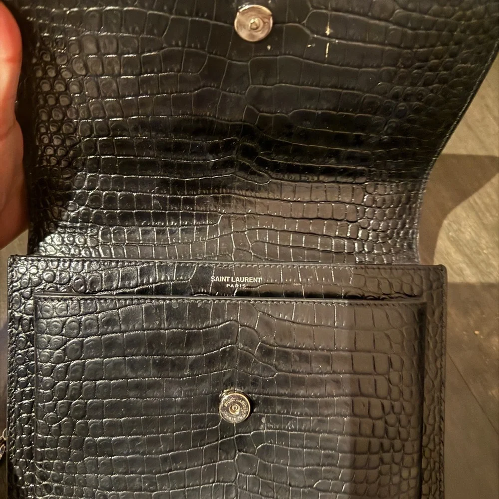 Yves Saint Laurent Black Croc-Embossed Leather Bag - Picture 4 of 4